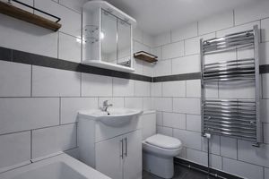 Photo 16- click for photo gallery